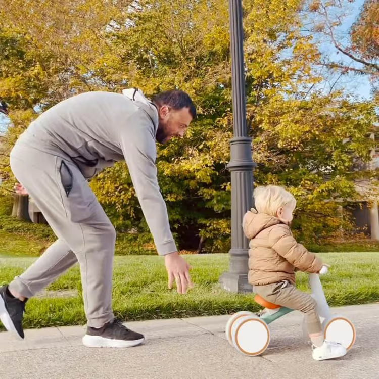 Vélo d'équilibre by Jeux Montessori Jeux Montessori